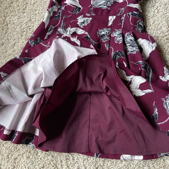 Gorgeous Banana Republic Dress NWT - Picture 4 of 4